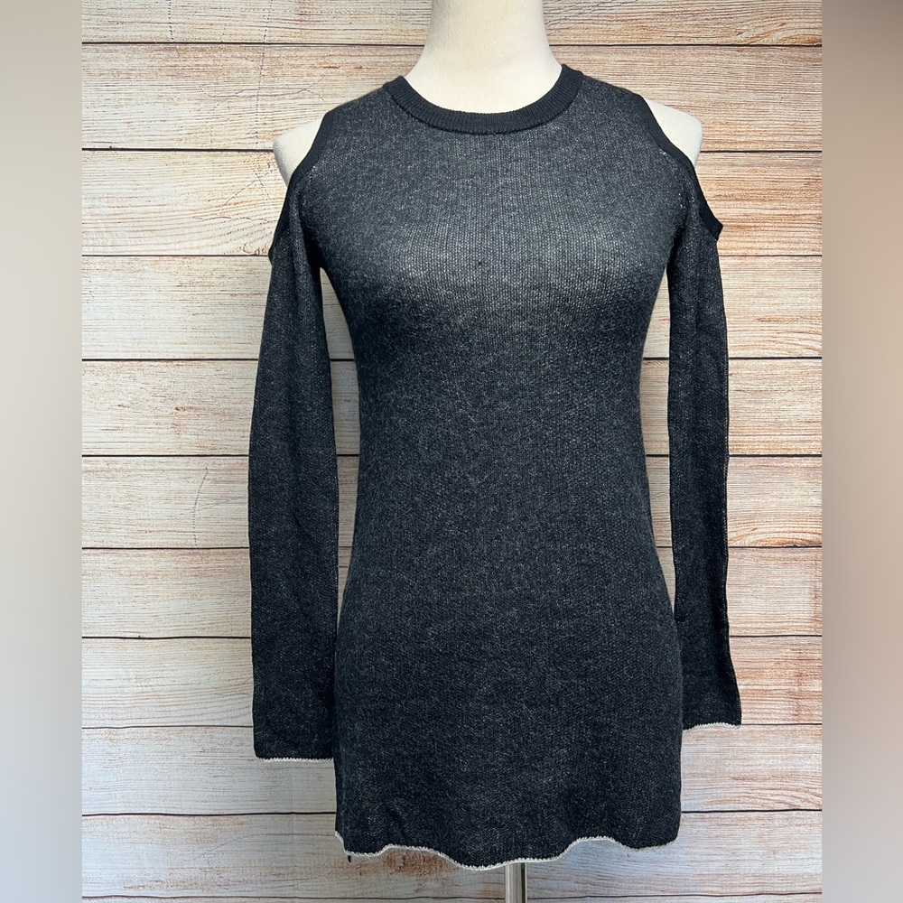 nwt Alice + Olivia Wade Cold Shoulder Wool Cashmere Tunic Sweater XS Gray Hi-Lo